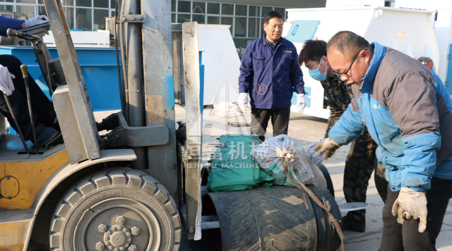 Henan hengfu 10 ton powder feed unit go abroad, quality can be seen